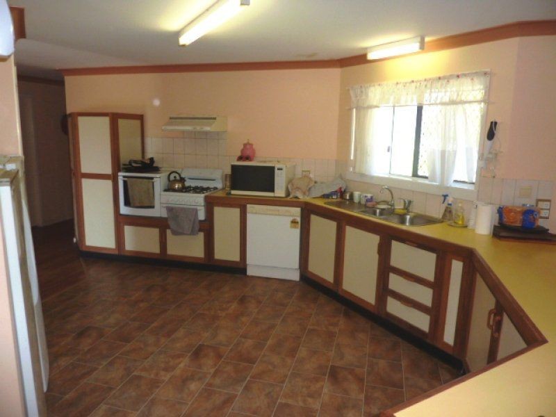 3 Burns Street, Burnett Heads QLD 4670