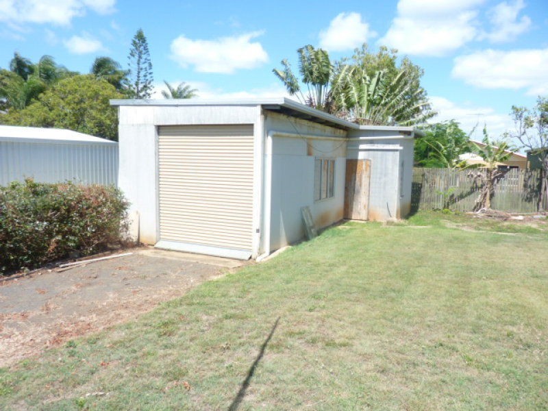 3 Burns Street, Burnett Heads QLD 4670