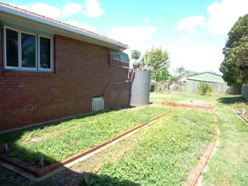 3 Burns Street, Burnett Heads QLD 4670