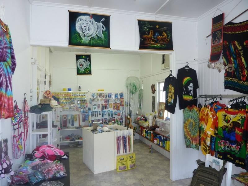35 Zunker Street, Burnett Heads QLD 4670