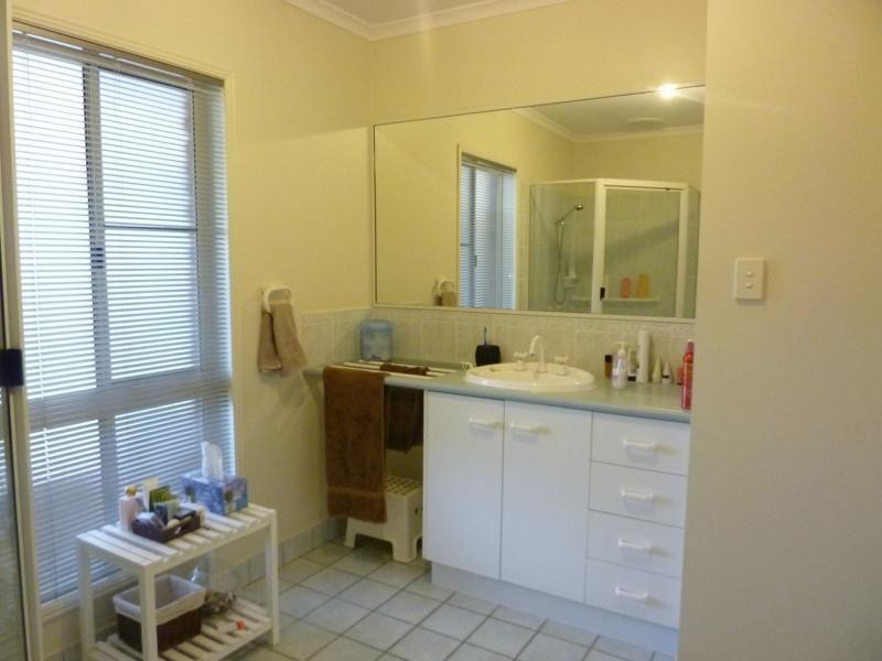 64 Gibsons Road, Burnett Heads QLD 4670