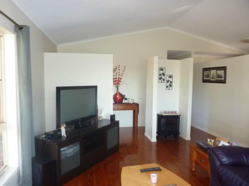 64 Gibsons Road, Burnett Heads QLD 4670