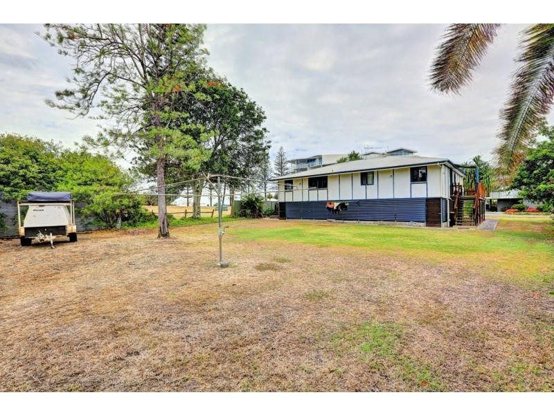 2 Clarke Street, Bargara QLD 4670