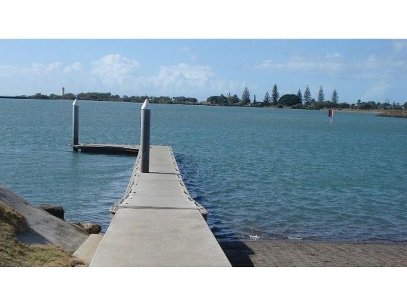 2 Sandstone Street, Burnett Shores, Burnett Heads QLD 4670