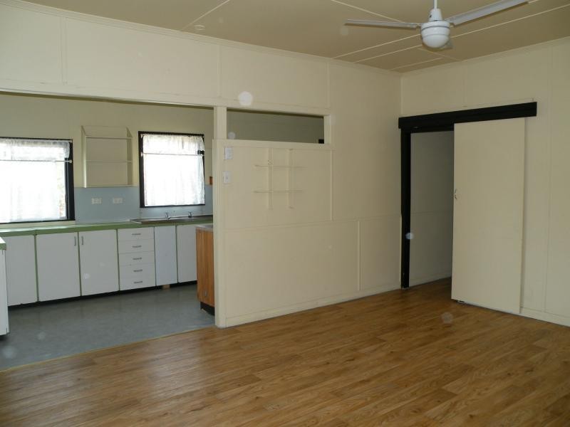 72 Bathurst Street, Elliott Heads QLD 4670