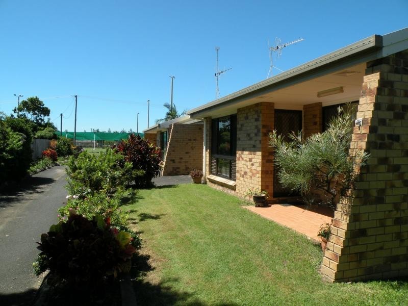 2/19 Grimwood Street, Bargara QLD 4670