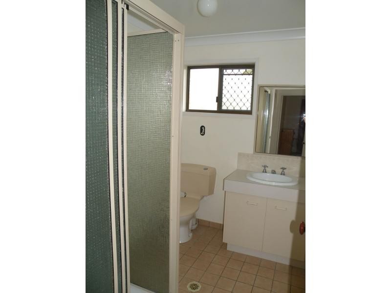 2/19 Grimwood Street, Bargara QLD 4670