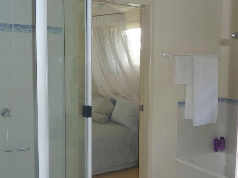 53 Shell Street, Burnett Heads QLD 4670