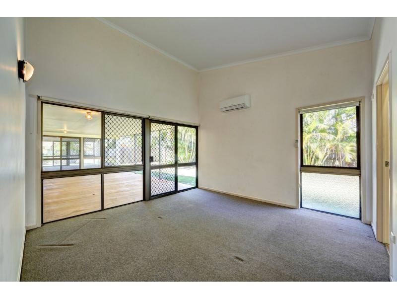 10 Seabreeze Street, Bargara QLD 4670