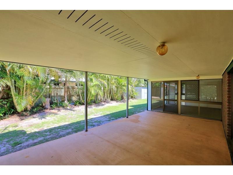 10 Seabreeze Street, Bargara QLD 4670