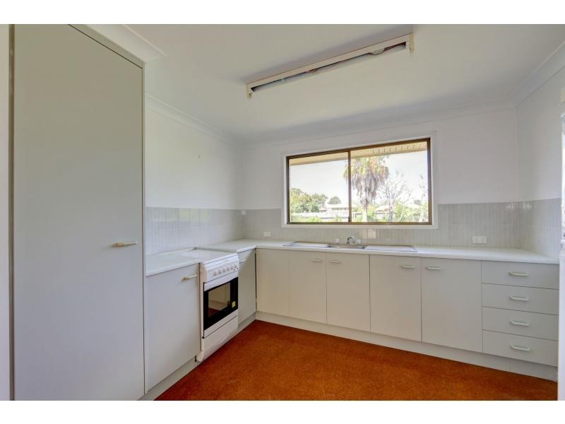 3 Crystal Court, Elliott Heads QLD 4670