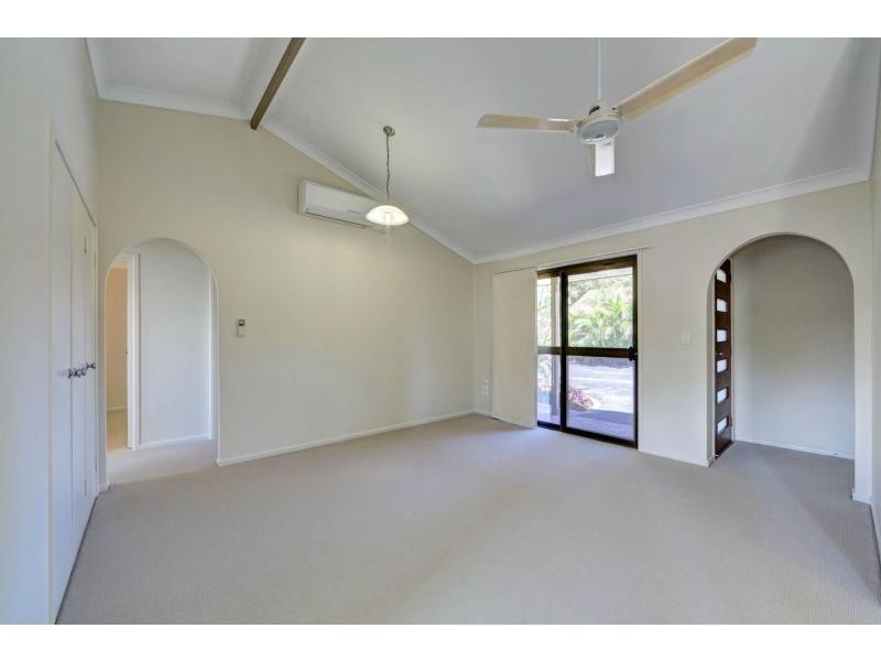 2/3 Holland Street, Bargara QLD 4670
