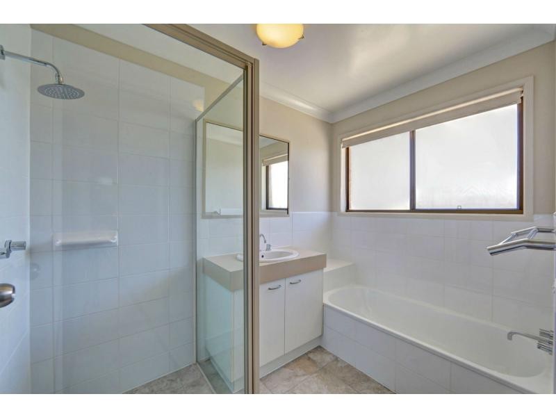 2/3 Holland Street, Bargara QLD 4670
