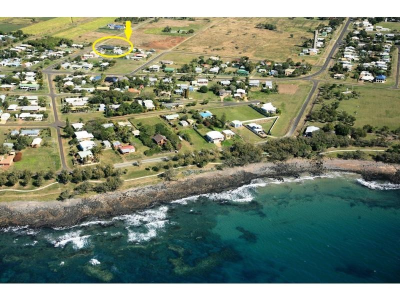 12 Hansen Street, Burnett Heads QLD 4670
