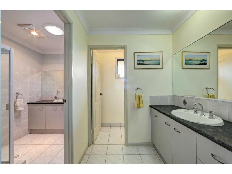 12 Hansen Street, Burnett Heads QLD 4670