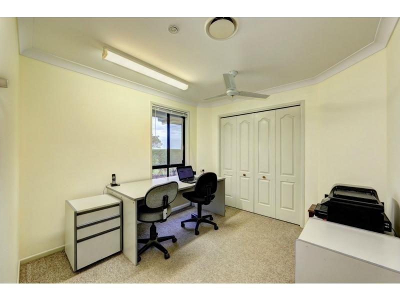 12 Hansen Street, Burnett Heads QLD 4670