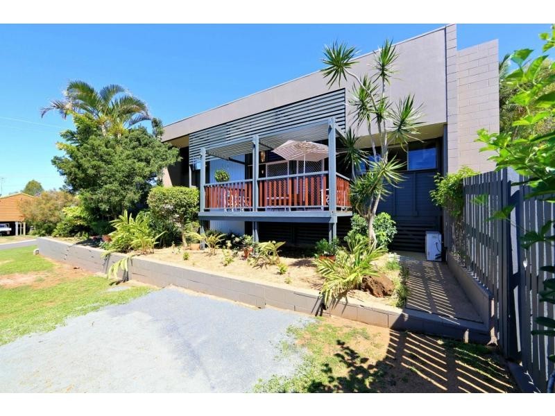 8 Panorama Drive, Qunaba QLD 4670