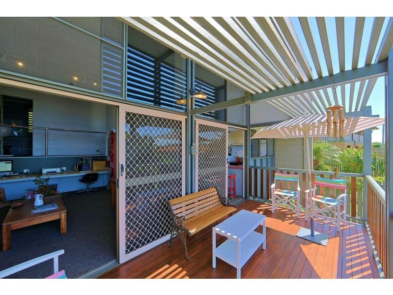8 Panorama Drive, Qunaba QLD 4670