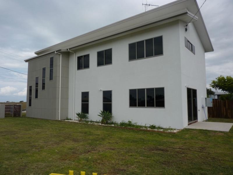 79 Shelley Street, Burnett Heads QLD 4670
