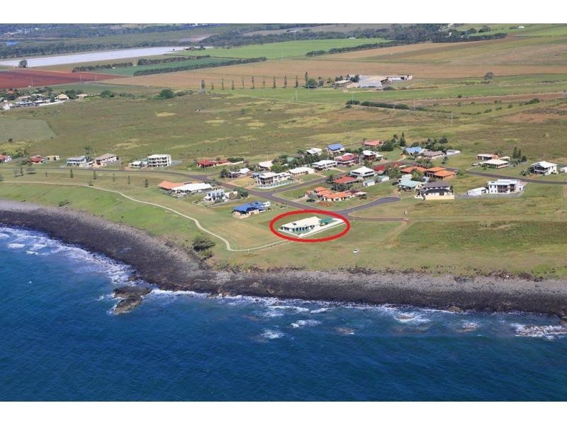 18 Sea Esplanade, Elliott Heads QLD 4670