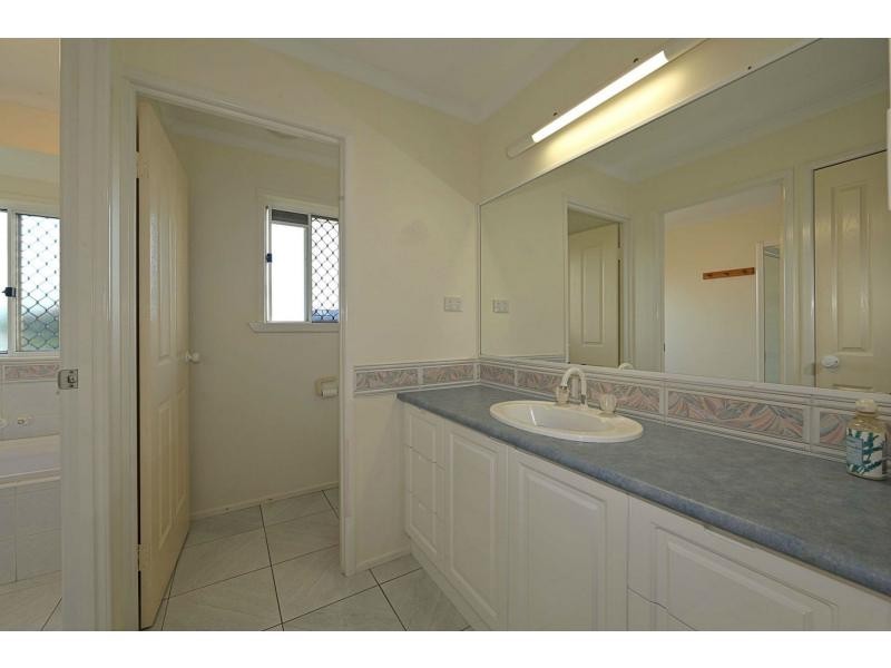 18 Sea Esplanade, Elliott Heads QLD 4670