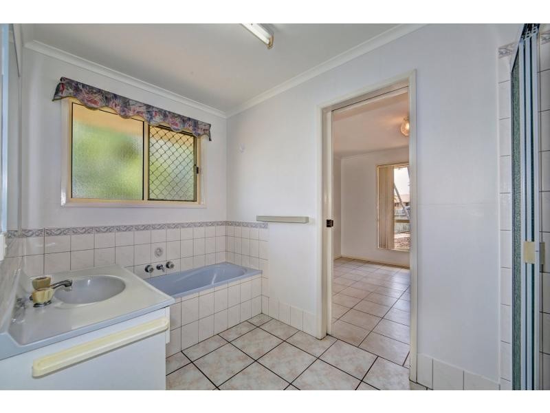6 Hawaii Court, Bargara QLD 4670