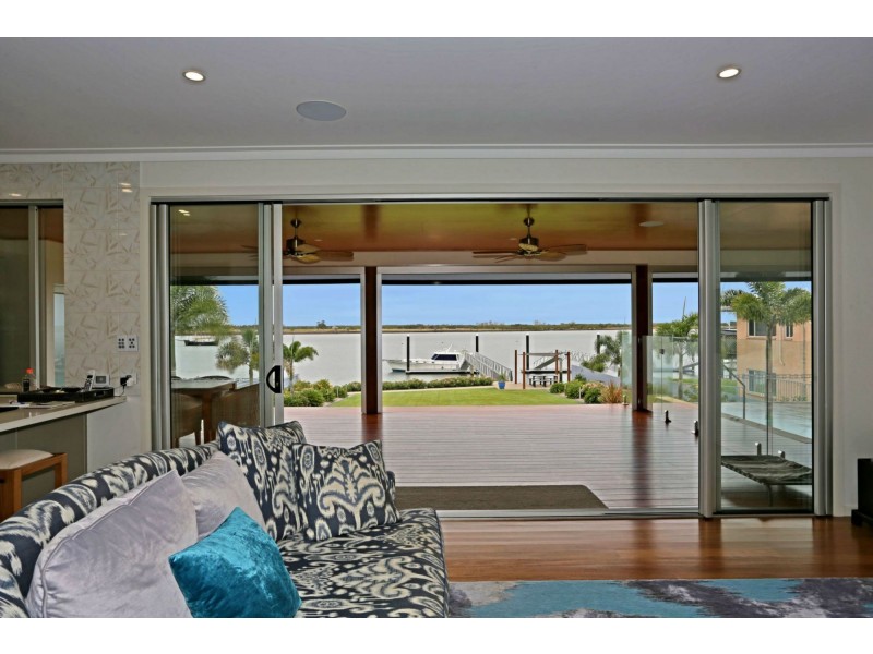 56 Corser Street, Burnett Heads QLD 4670