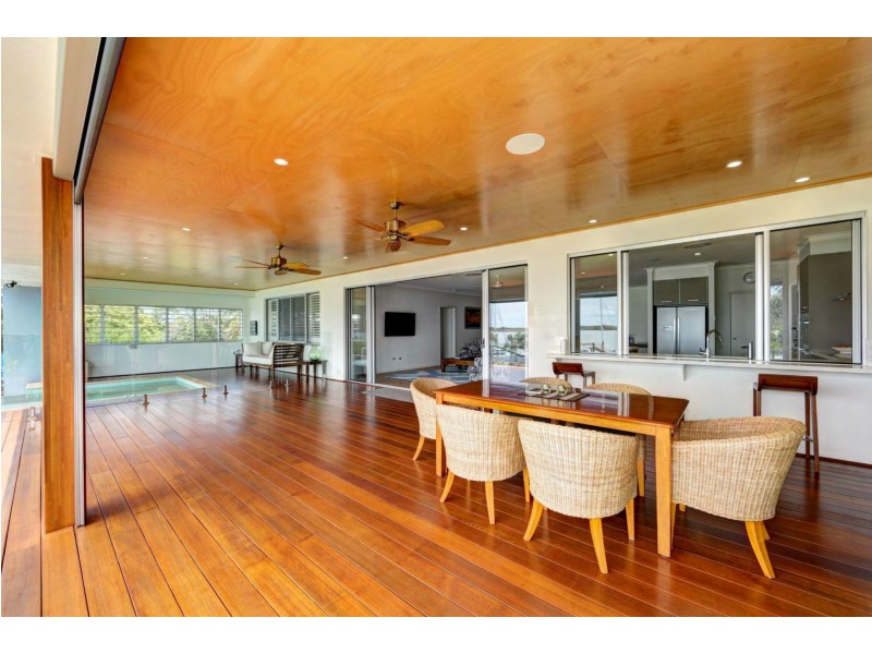 56 Corser Street, Burnett Heads QLD 4670