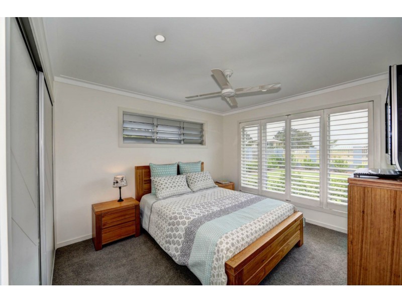 56 Corser Street, Burnett Heads QLD 4670