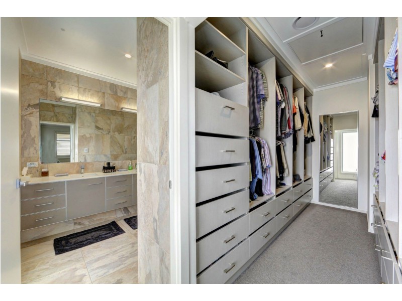 56 Corser Street, Burnett Heads QLD 4670