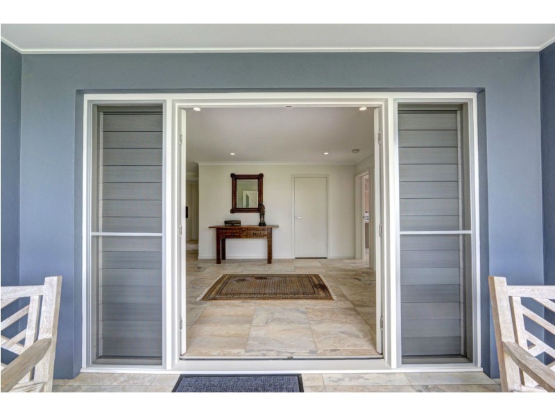 56 Corser Street, Burnett Heads QLD 4670