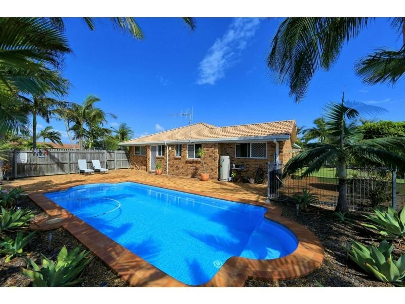 140 Davidson Street, Bargara QLD 4670