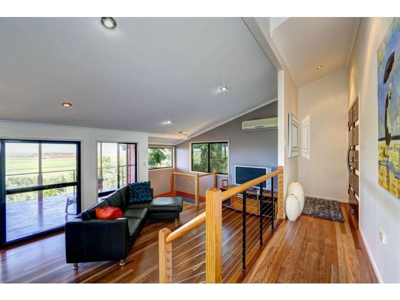 43 Rehbein Avenue, Qunaba QLD 4670