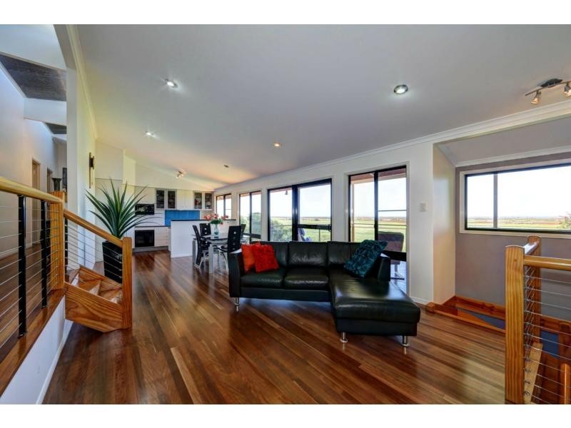 43 Rehbein Avenue, Qunaba QLD 4670