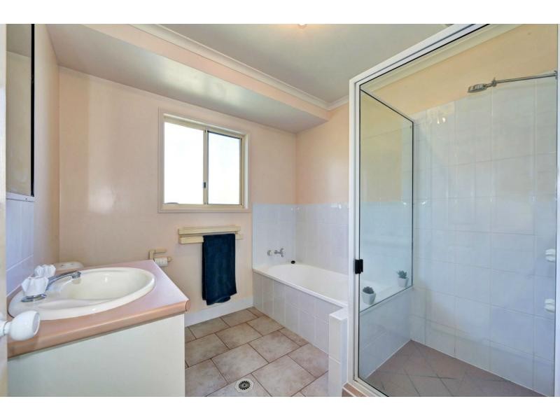 7 Elworthy Street, Bargara QLD 4670