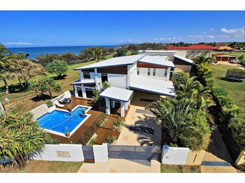 152 Barolin Esplanade, Coral Cove QLD 4670