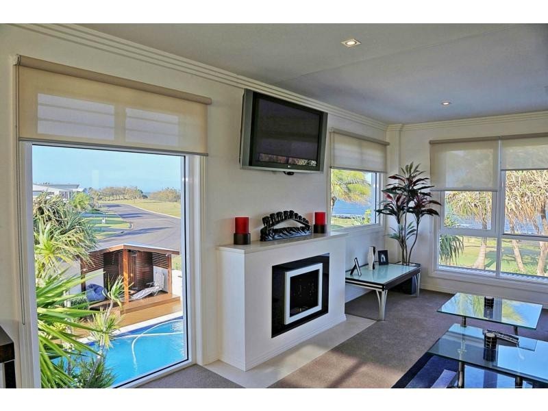 152 Barolin Esplanade, Coral Cove QLD 4670