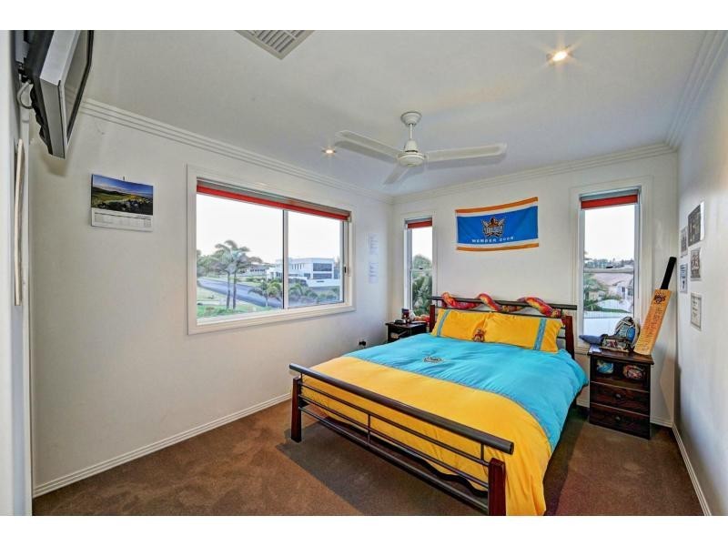 152 Barolin Esplanade, Coral Cove QLD 4670