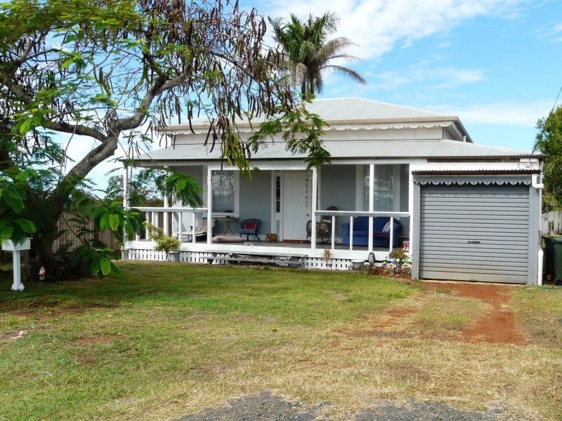 88 Welch Street, Elliott Heads QLD 4670