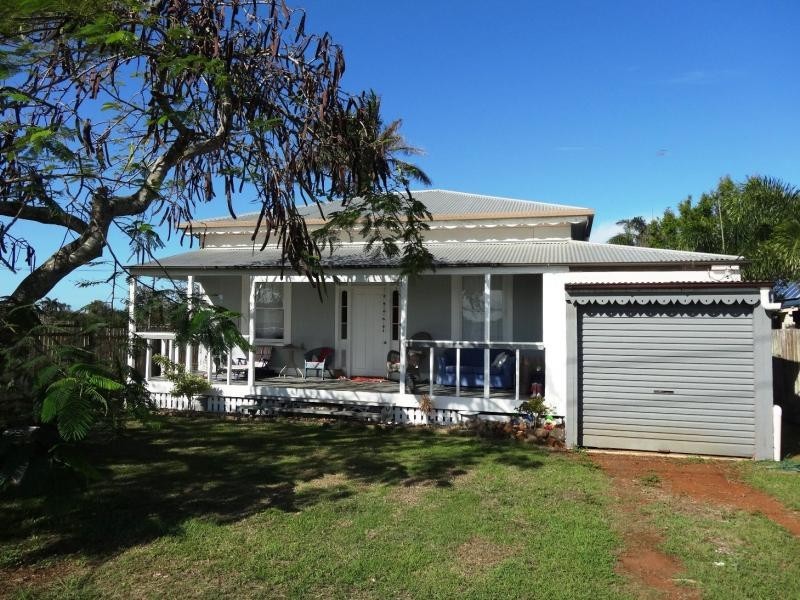 88 Welch Street, Elliott Heads QLD 4670