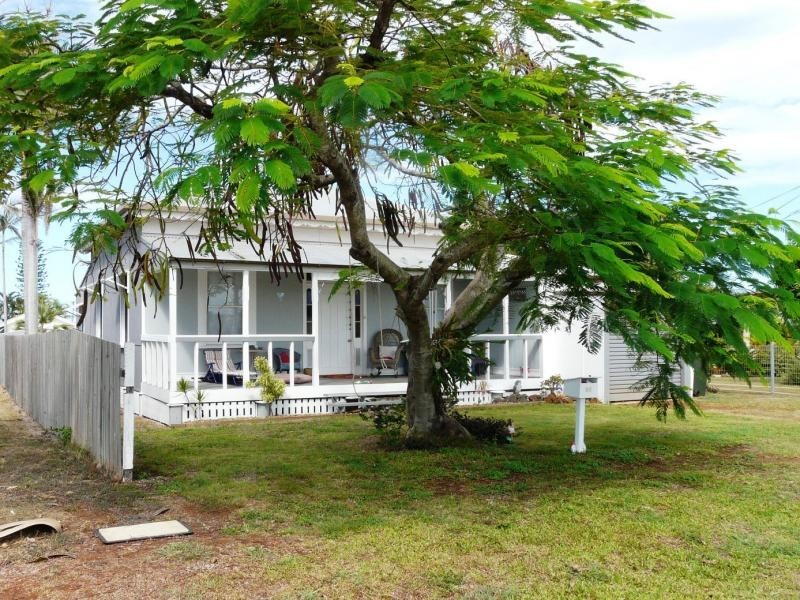 88 Welch Street, Elliott Heads QLD 4670