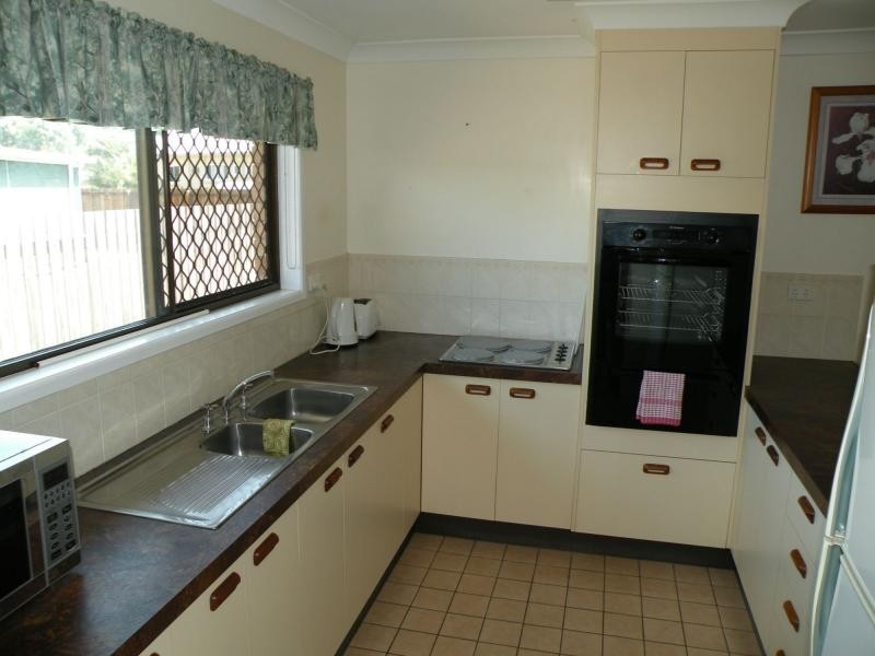 2/19 Grimwood Street, Bargara QLD 4670