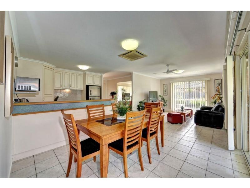 7 Birdwood Crescent, Bargara QLD 4670