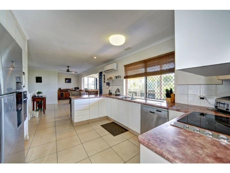 14 Shoreline Crescent, Bargara QLD 4670