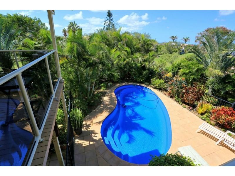 14 Shoreline Crescent, Bargara QLD 4670