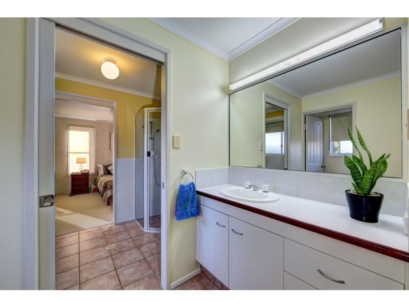 10 Norman Terrace, Bargara QLD 4670