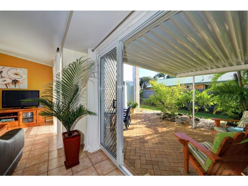 10 Norman Terrace, Bargara QLD 4670