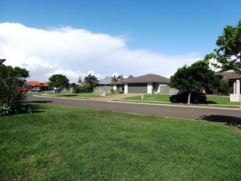 20 Breeze Drive, Bargara QLD 4670