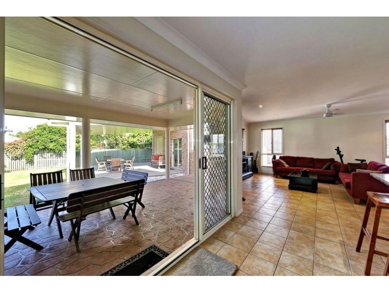 10 Birdwood Crescent, Bargara QLD 4670