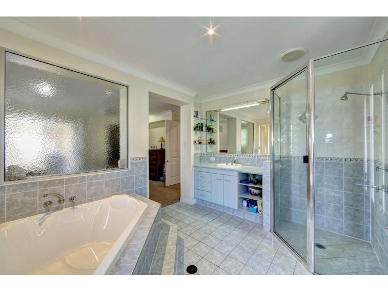 10 Birdwood Crescent, Bargara QLD 4670